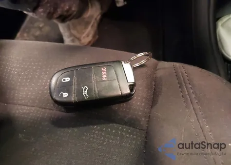 2015 Chrysler 200 Limited из США, поврежденный, VIN 1C3CCCABXFN722873